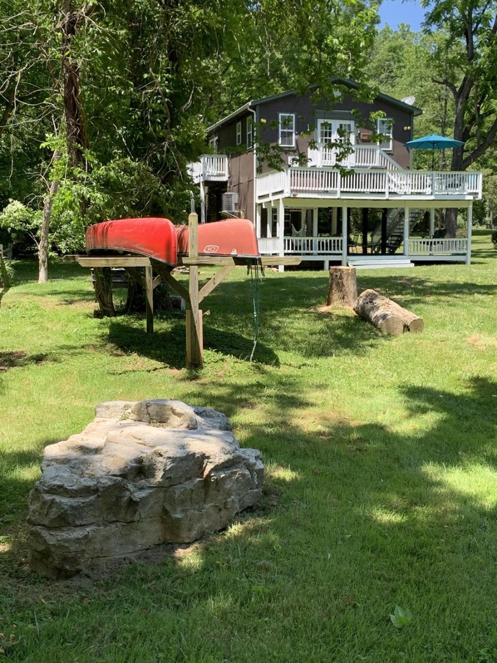 Bear Valley- Riverfront With Hot Tub! 루레이 외부 사진